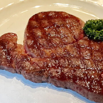 炭火ステーキShinya